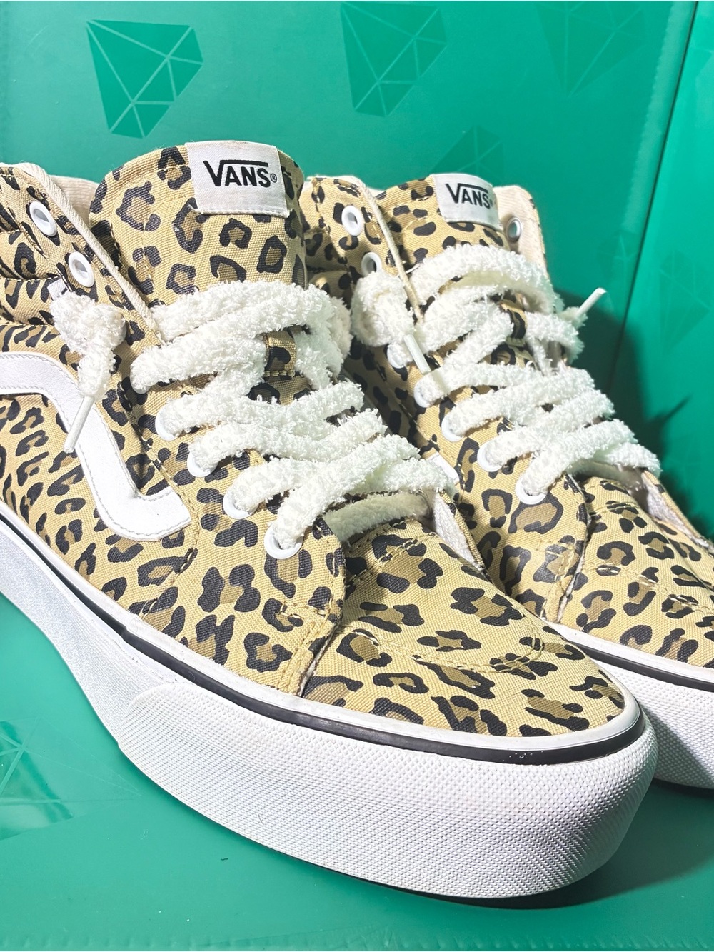 🔥🔥 Vans Leopard Print High-Top Sneakers in Tan, Black, White🔥🔥